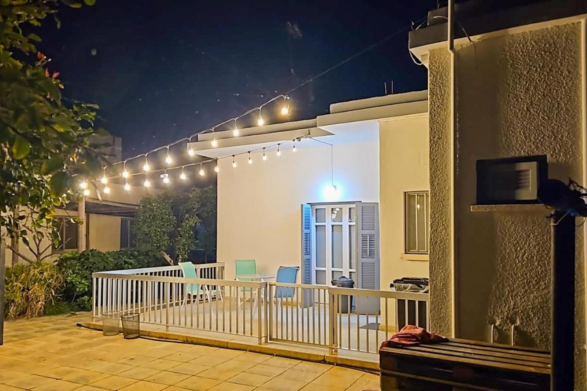 The Lemon Tree Hostel Larnaca Dış mekan fotoğraf