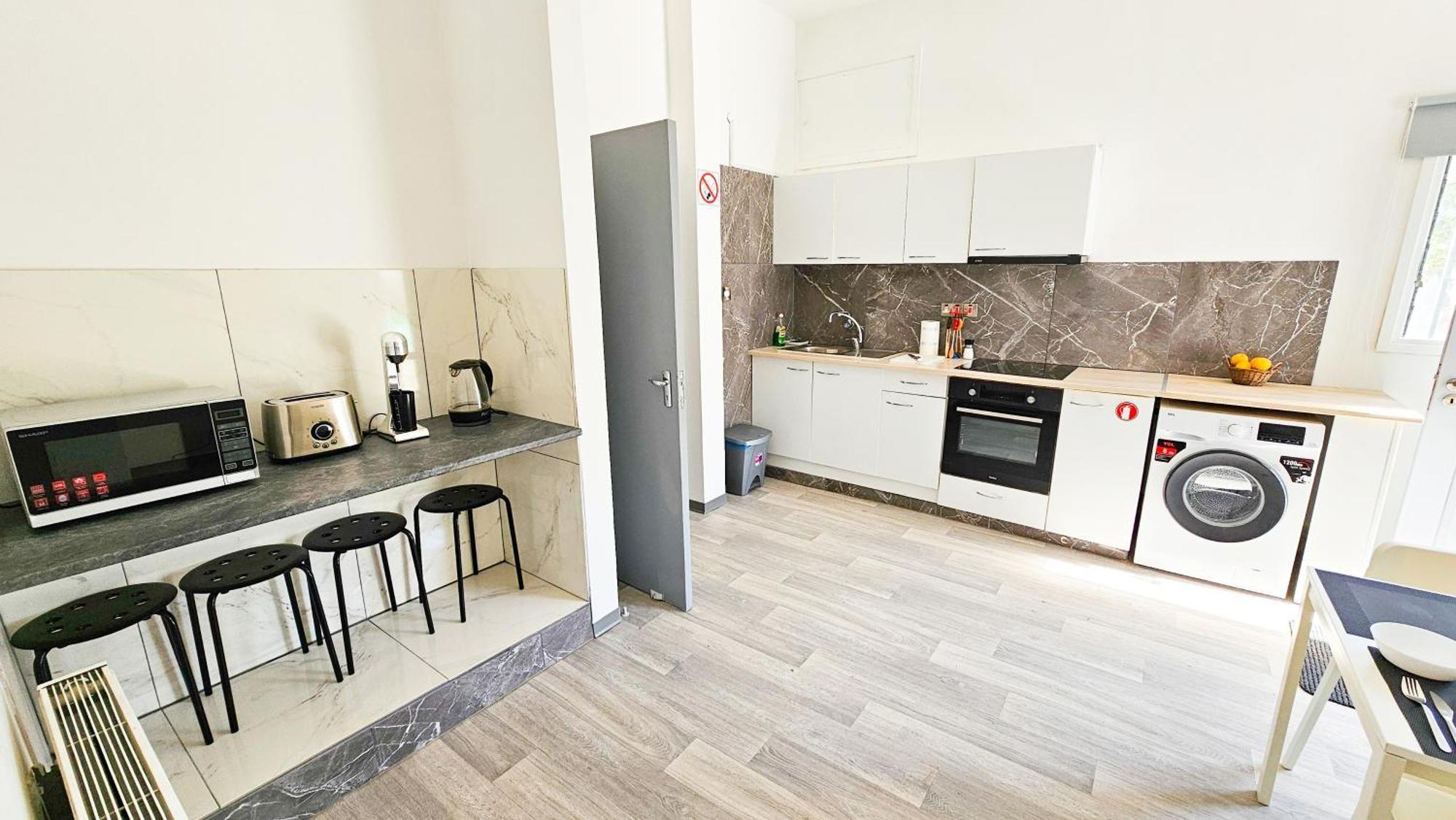 The Lemon Tree Hostel Larnaca Dış mekan fotoğraf